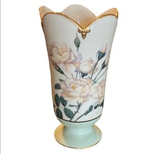 The Smithsonian Collections Vase